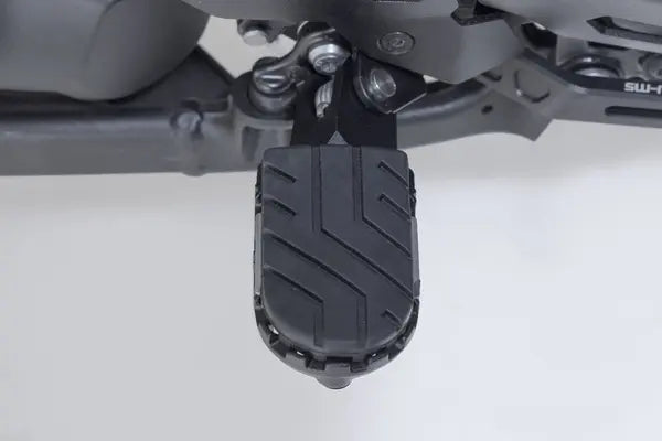 BMW R 1300 GS Adventure [2024-2026] - EVO Fußrasten-Satz schwarz – Bild 6
