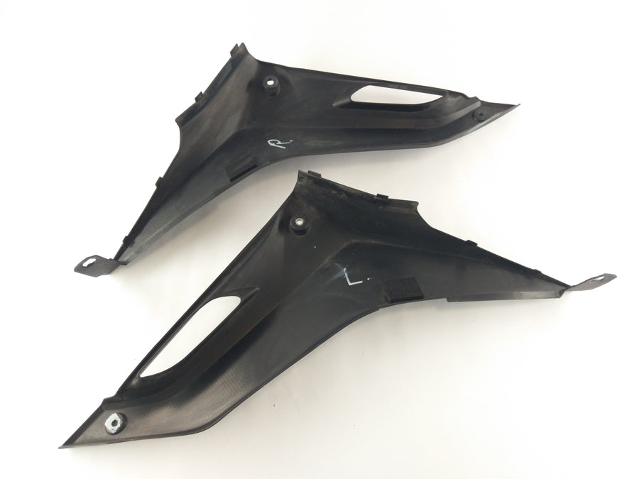YAMAHA YZF 125 RE06 [2011] - Side Side Cladding Right and Links