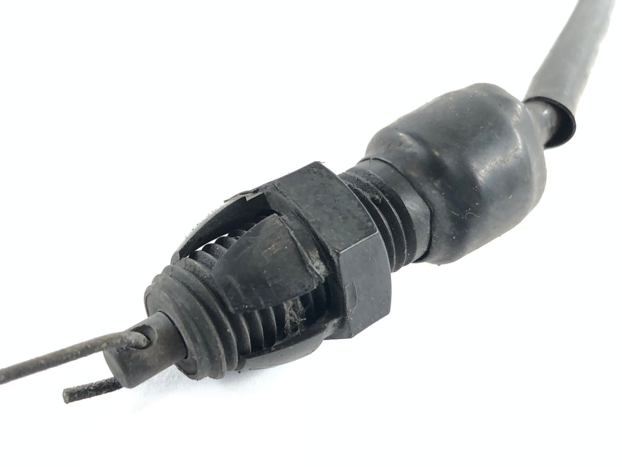 Suzuki DL 1000 V-Strom [2006] - Rear brake light switch