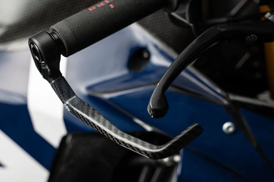 aprilia tuono 660 [GILLES TOOLING] – Karbon-Bremshebelschutz