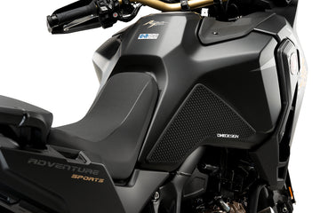 TRIUMPH BONNEVILLE T 120 BLACK [2025] - Seitlicher Tankprotektor | Schwarz | PUIG 21304N