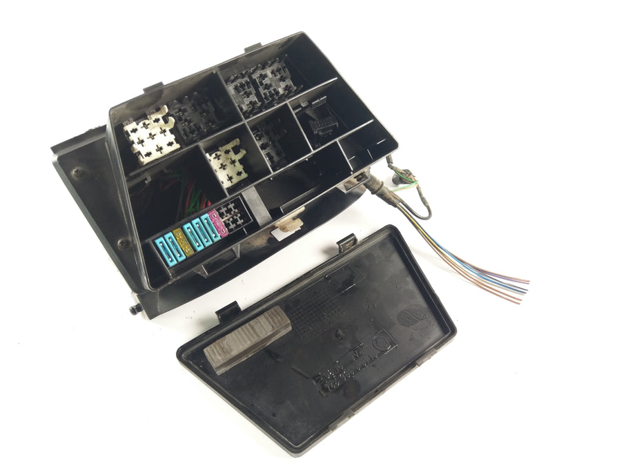BMW R 1100 GS 259 ​​[1994] - Fuse box flap lock defective