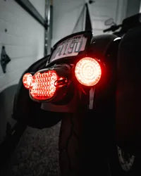 Harley Davidson Flhri [CUSTOM DYNAMICS] – Flache LED-Rückleuchte