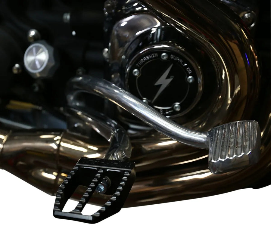 harley davidson sportster s rh 1250 s [THRASHIN SUPPLY CO.] - Militant footpegs