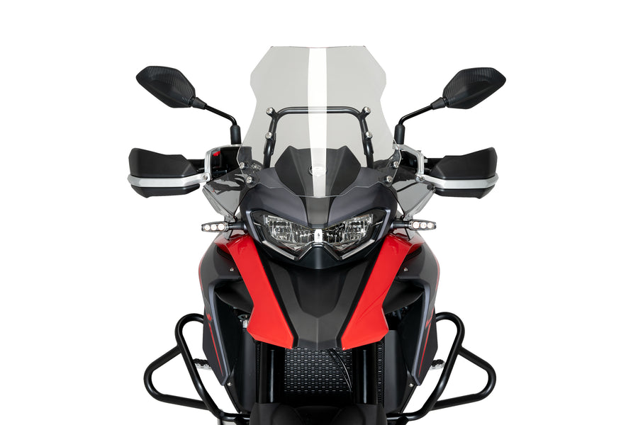 QJ SRT 700X ON ROAD [2025] – Windscherm uitgeschoven – transparant