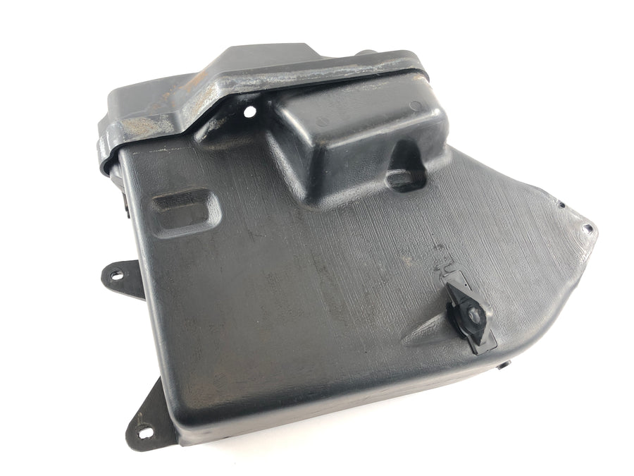 BMW R 1150 RT [2003] - compartment for radio CD changer entertainment system