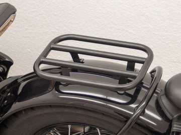 Triumph Bonneville Bobber [2017] - Beifahrer-Rack Ø 16 mm, schwarz glänzend