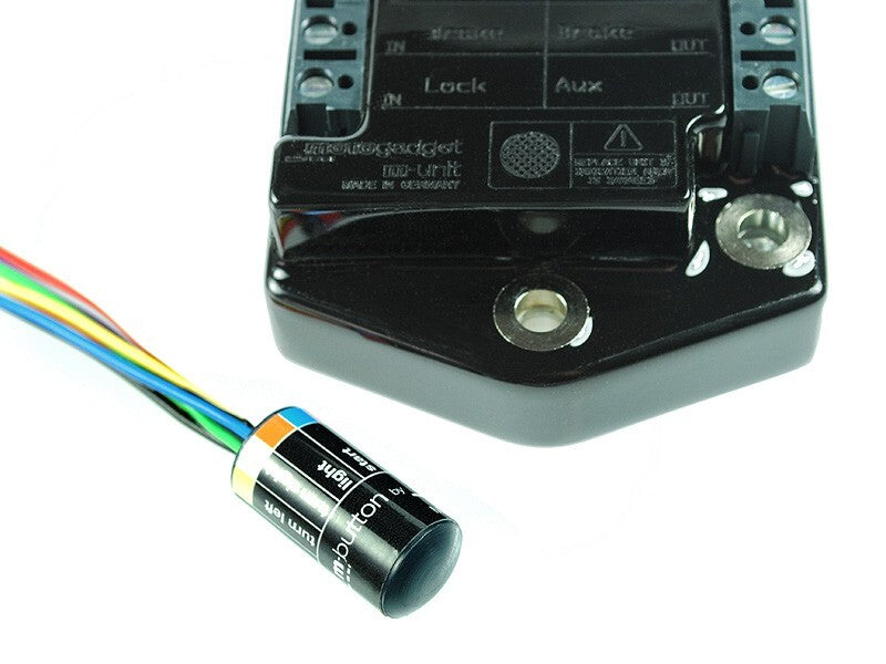Mo.Button Compact switch for motorcycle drivers [MotoGadget]