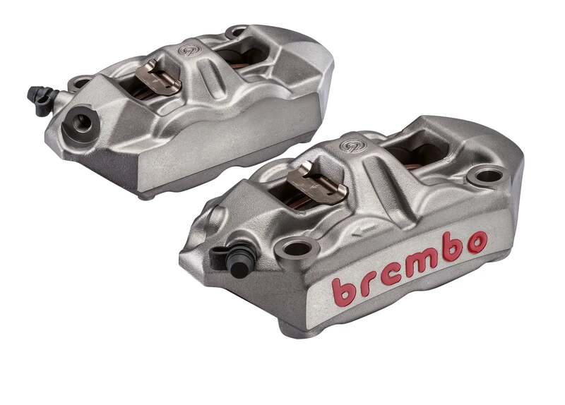 Suzuki Gsx 1300 Hayabusa [BREMBO RACING] - Paar M4-remklauwen uit één stuk - 18 mm/P4 34 (met remblokken)
