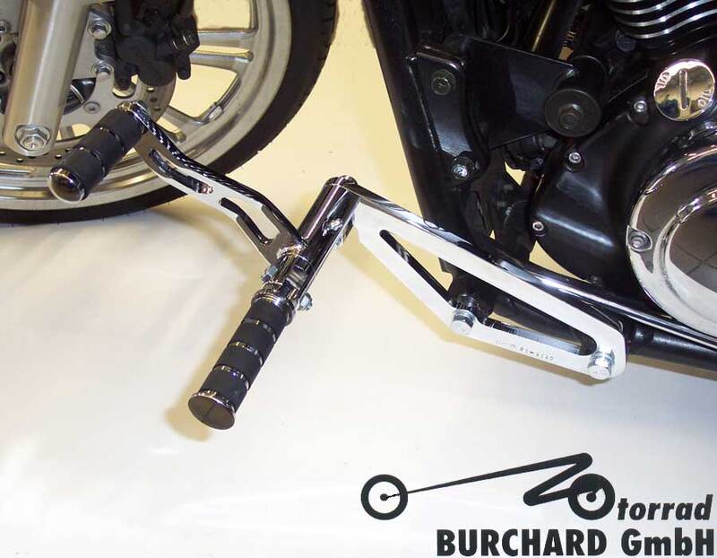 Kawasaki Vn 900 [BURCHARD EXCELLENCE] - voorwaarts voetsteunsysteem met ABE, +17 cm, Kawasaki VN 900 Classic /Custom, Sundance glad, glanzend zwart