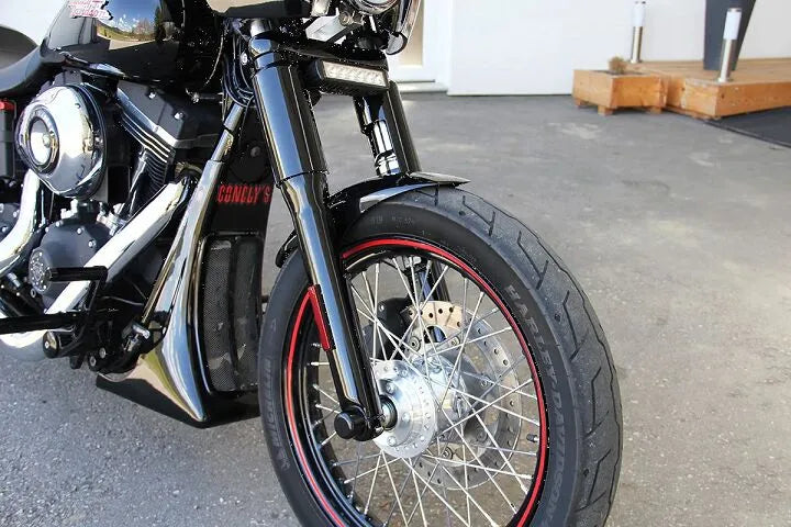 Harley-Davidson Street Bob [CULT WERK] – Voorspatbordclub