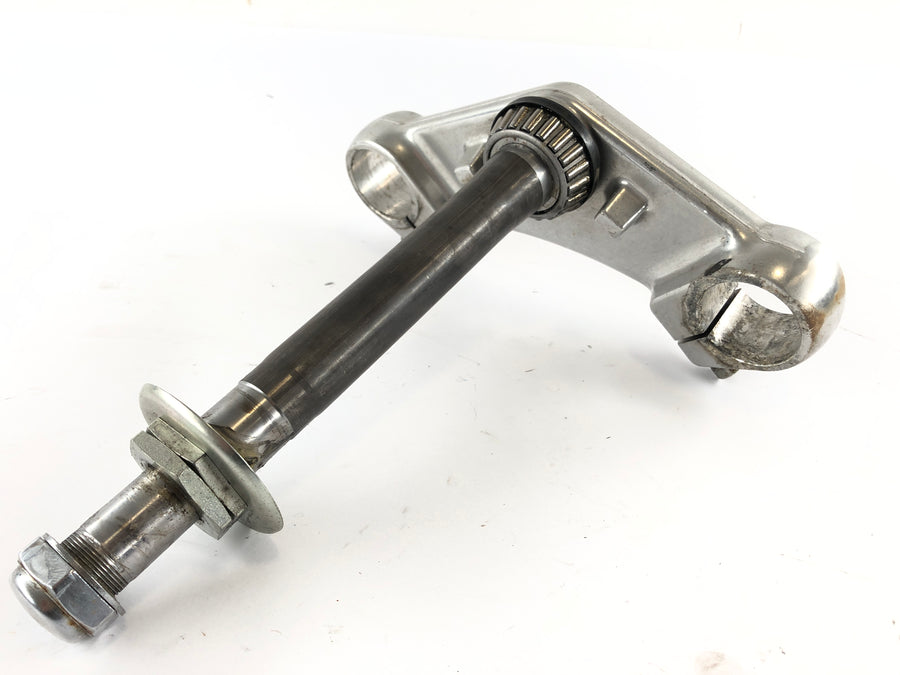 Triumph Thunderbird 900 RT T309 [1997] - Fork Bridge hieronder