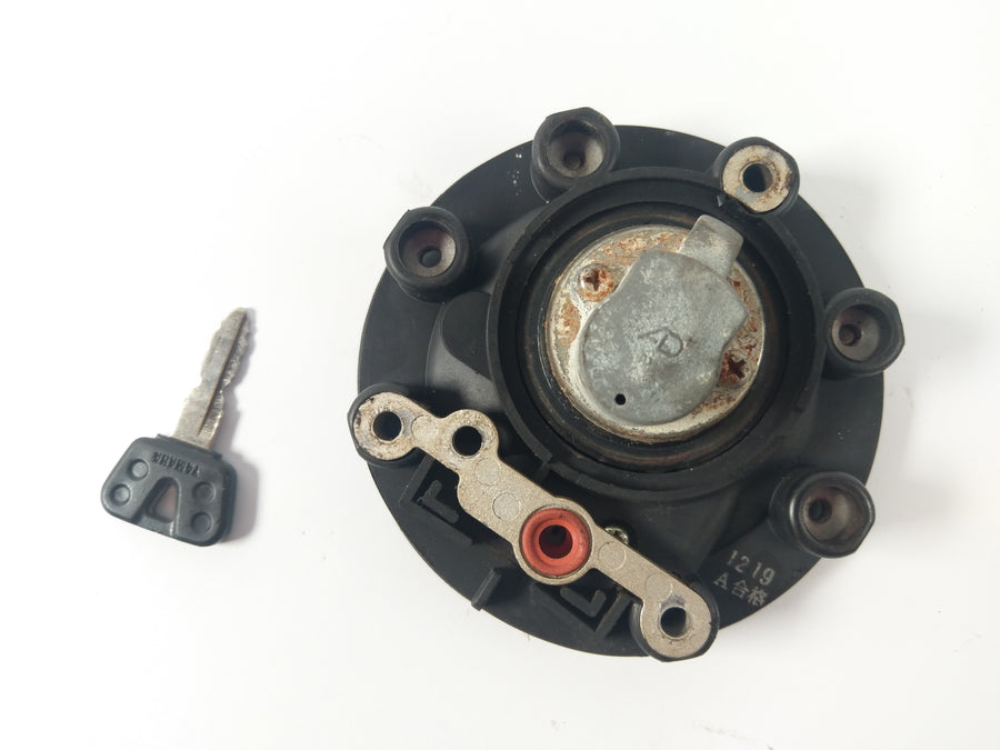 Yamaha TDM 850 3VD [1992] - Tankdeckel mit Schlüssel