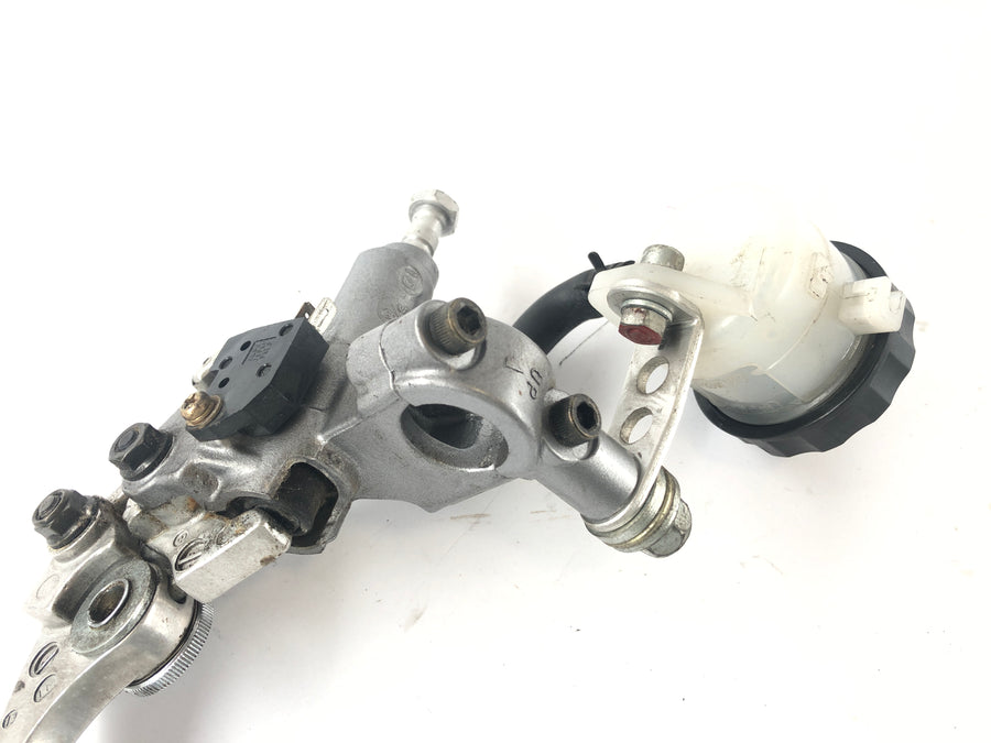 Ducati 900 SS [1992] - Rempomp bij de rempomp voor de voorhand met remhendel