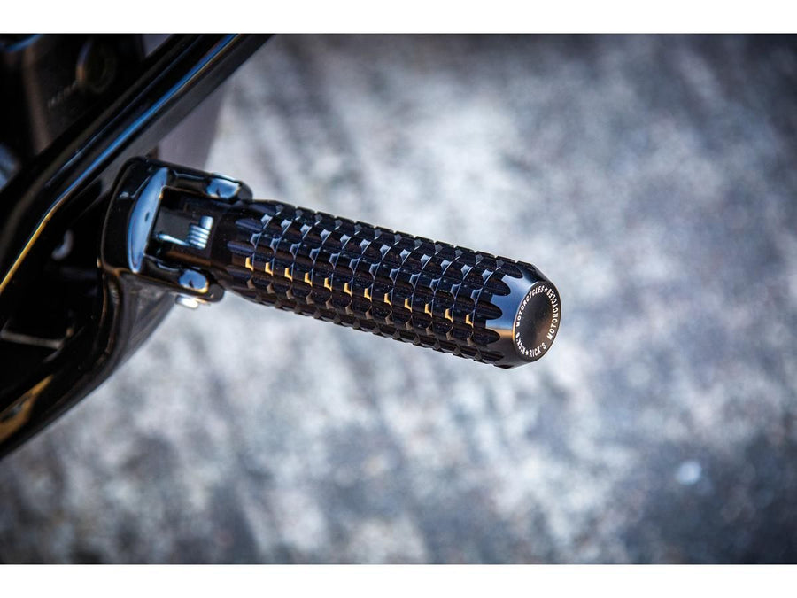 Harley Davidson Softail [2018-2025] – AK4.7 Fußrasten für Softail 18-up Fahrer