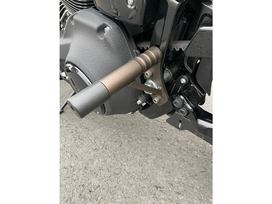 Harley Davidson FLSL [2018-2021] – Club Style Motorschutz für M8 Softail mit