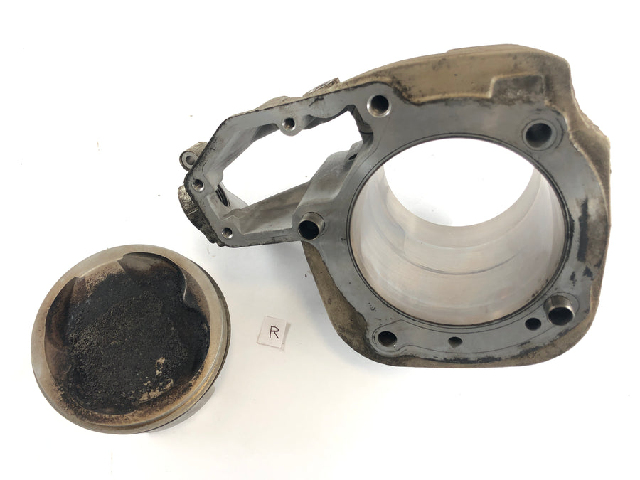 BMW R 1150 RT [2003] - Cylinder with piston right