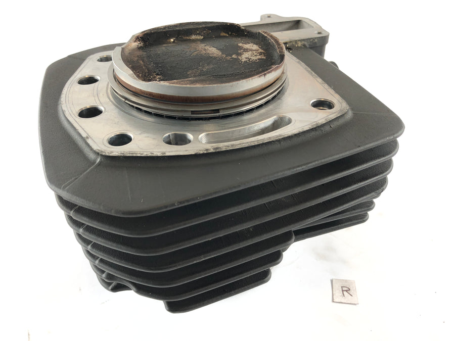 Moto Guzzi Stelvio 1200 8V [2011] - Cylinder with piston right