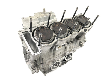 Yamaha YZF R1 RN09 [2002] - Engine housing crankcase with piston set