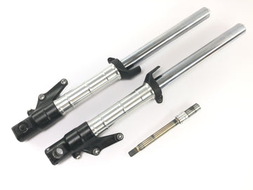 Triumph Daytona 955i 595N [2006] - Gabel Telegabel Vordergabel mit Achse