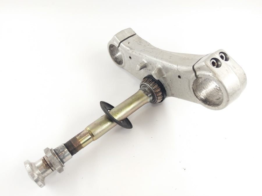 Triumph Daytona 955i T595 [1998] - Fork Bridge hieronder