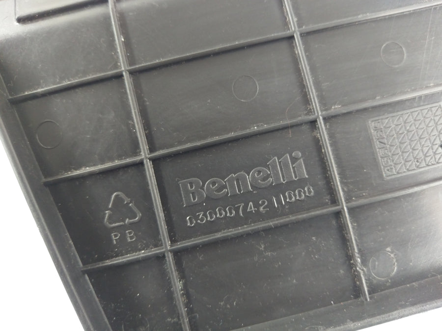 Benelli TNT 1130 Sport [2002] - Abdeckung Batteriekasten