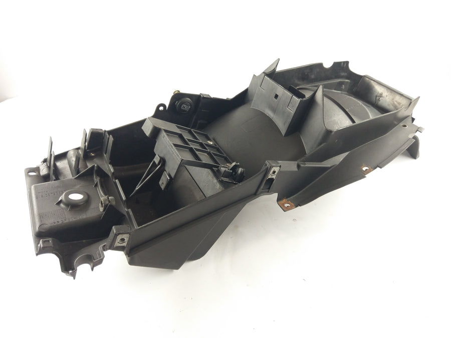 Moto Guzzi Norge 1200 [2008] - Rear substructure splash guard