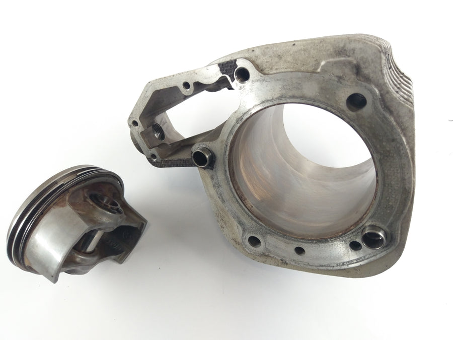 BMW R 1100 GS [1994] - Cylinder with piston
