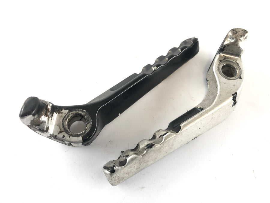 Yamaha TT 600 R DJ01 [2000] - Passenger footrests left and right