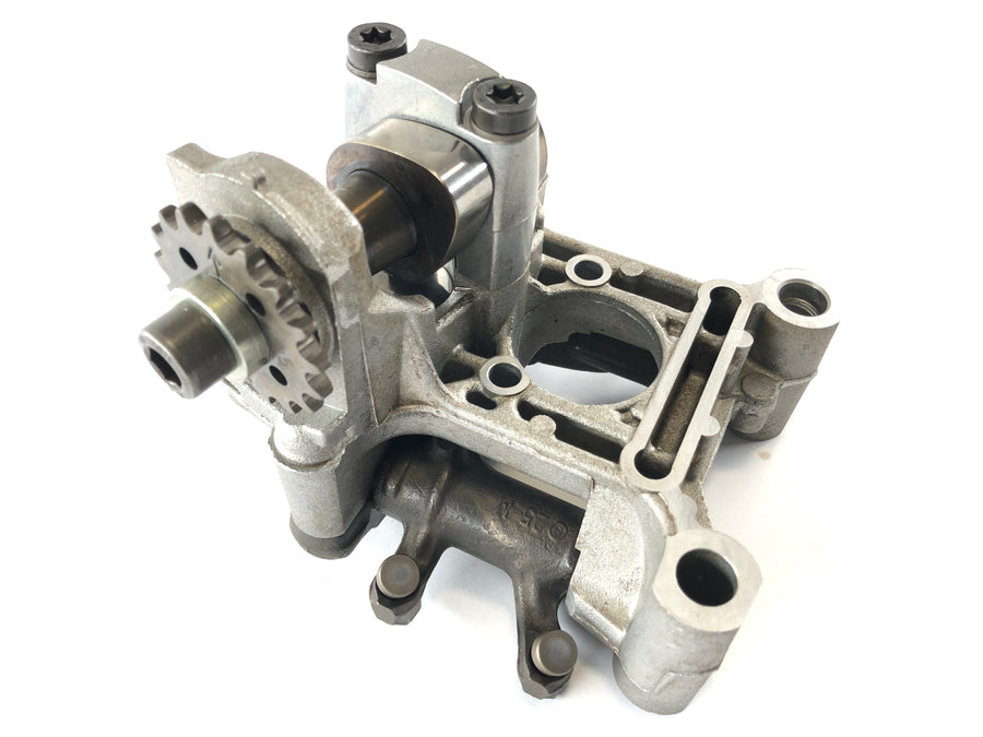 BMW R 1150 GS [2000] - camshaft stake with camshaft on the right