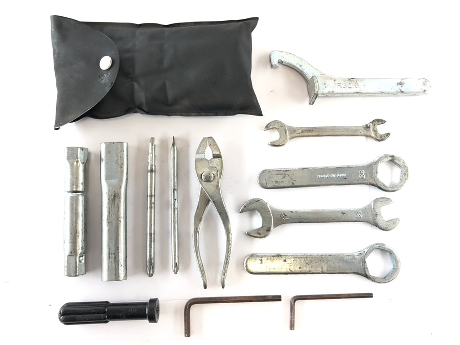 Suzuki Bandit GSF 650 S WVB5 [2005] - Onboard tool with bag