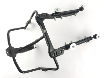 Moto Guzzi Norge 1200 LP [2006] - Verkleidungshalter vorne Halterung Windschild