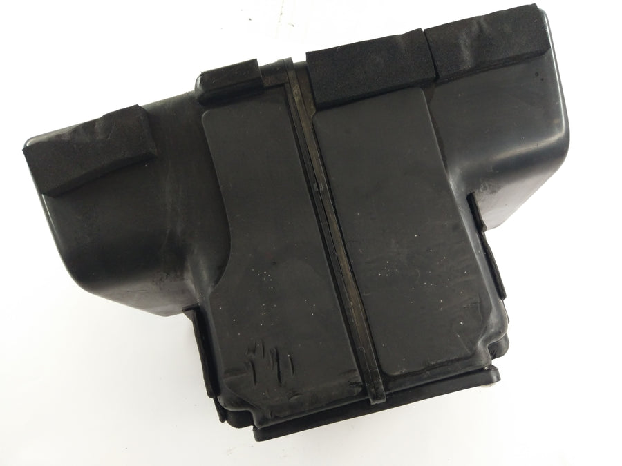 Suzuki GSXR 1100 GV73A [1992] - Airbox Air Filter Box