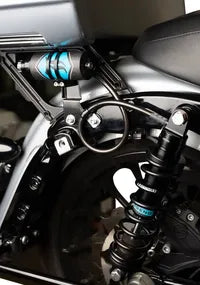 Harley-Davidson FLHXLSE 1977 Street Glide Limited CVO 121 [2026] - REVO ARC Remote Reservoir FL Schraubenfederung – Oberfläche: Klar – Art.-Nr. 1310-1936 – Bild 7