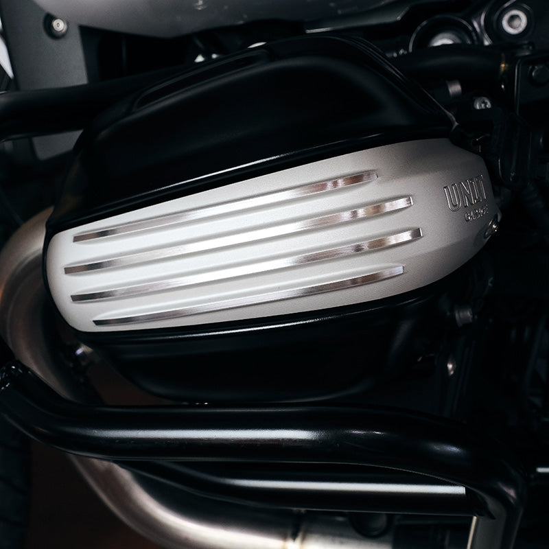 BMW R 12 [2024-2026] - Paar silberne Zündspulenschützer für