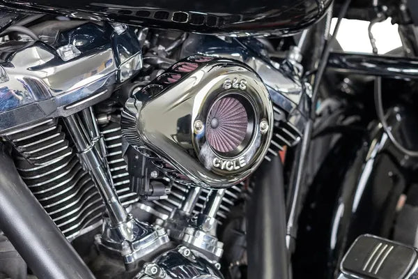 Harley-Davidson FLHFB 1868 Electra Glide Highway King 114 [2023] - Air Stinger Stealth Luftfiltersatz – Oberfläche: Verchromt – Bild 10