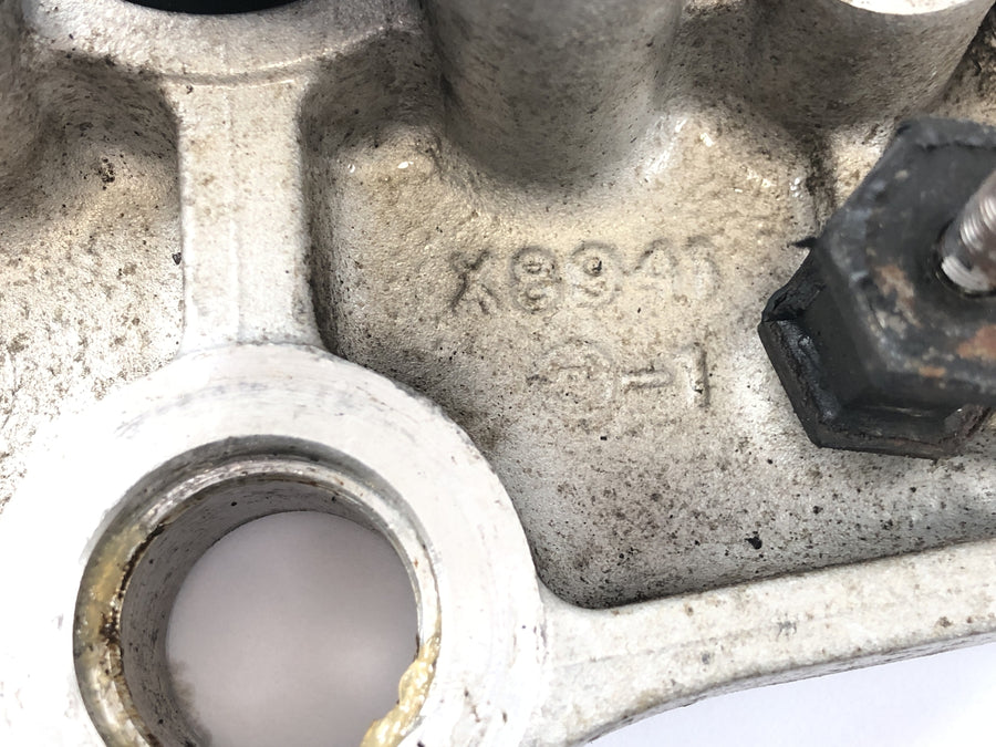 Suzuki GSX-R 1100 W GU75 C [1994] - Lock set fork bridge top tank lock seat lock