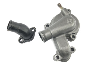 Husqvarna TE 610 H6 8AE [TE 570 H7] - Water pump cover coolant pump housing with coolant flange
