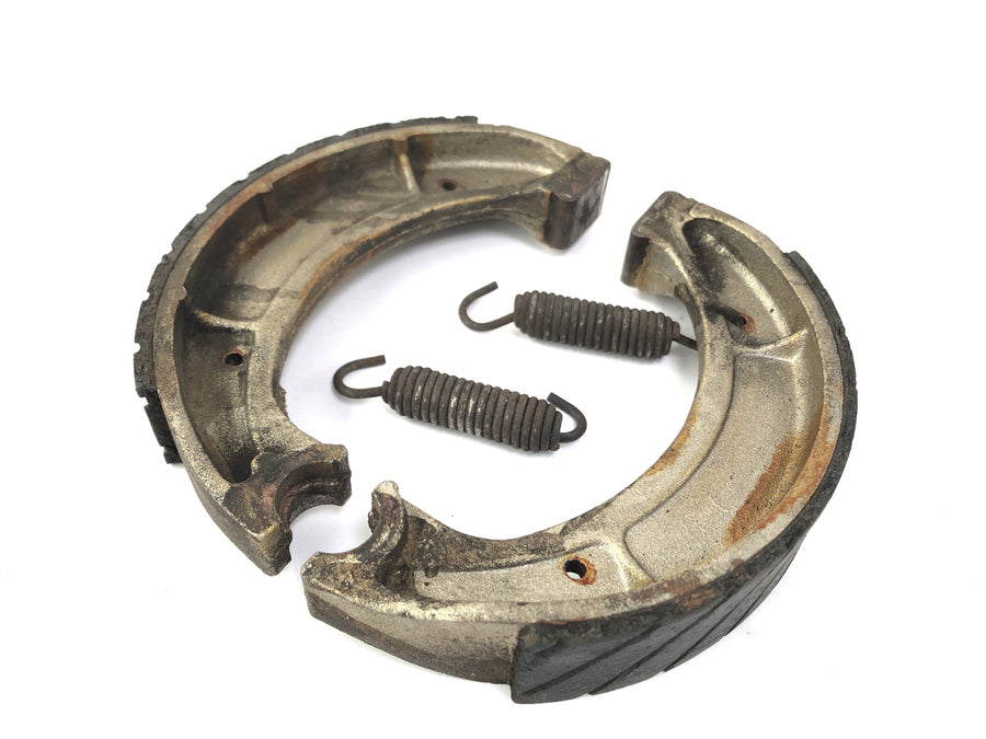 Yamaha XT 500 1U6 [1981] - Brake shoes with springs