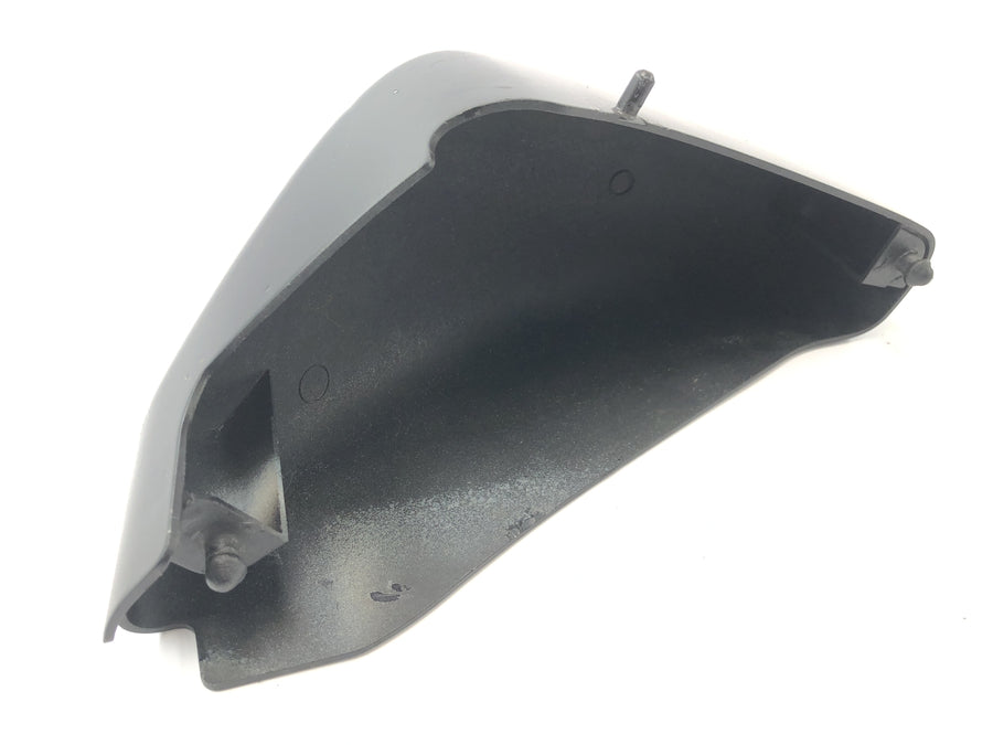 Suzuki VZ 1500 WVCU [2011] - Zijkap deksel zijpaneel links Kap Zijkant L