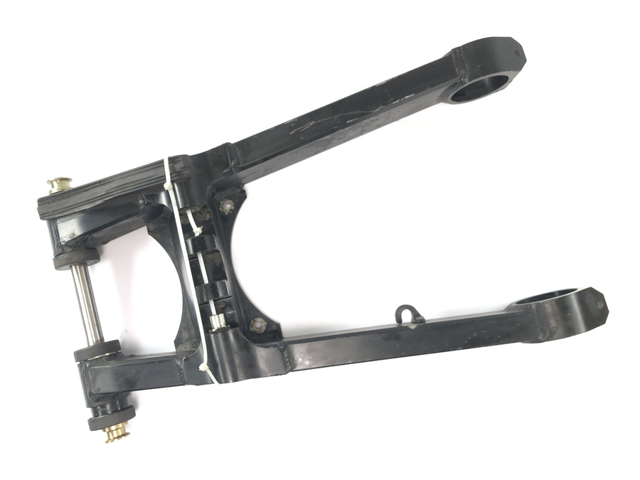 Triumph Daytona 900 T300 [1996] - Swing arm rear wheel swing arm