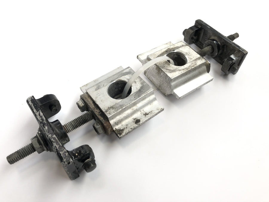 Kawasaki GPZ 1100 ZXT10E [1997] - chain tensioner