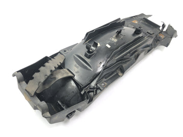 BMW R 1200 GS Adventure R12 [2012] - Inner Fender Splash Protection Covering Reiniging aan de achterkant