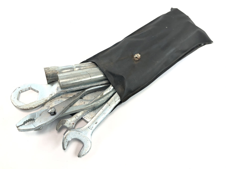 Yamaha XJR 1200 4PU [1996] - On-board tools tool bag tool set