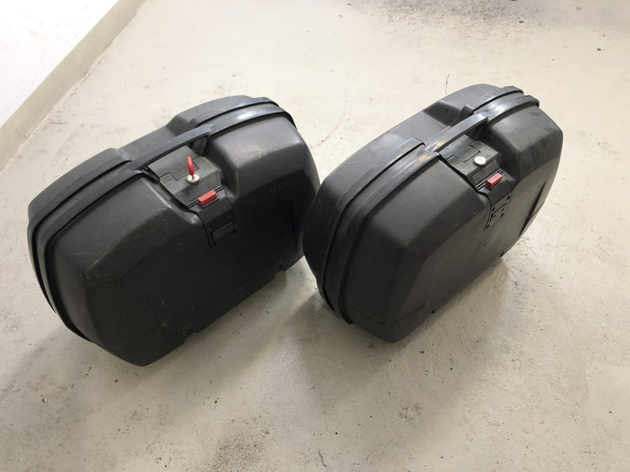 Kawasaki GPZ 1100 ZXT10E [1997] - suitcase with key