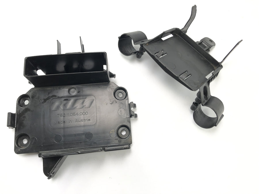 KTM 690 SM Prestige [2007] - Batteriehalterung Befestigung Träger Halter Box