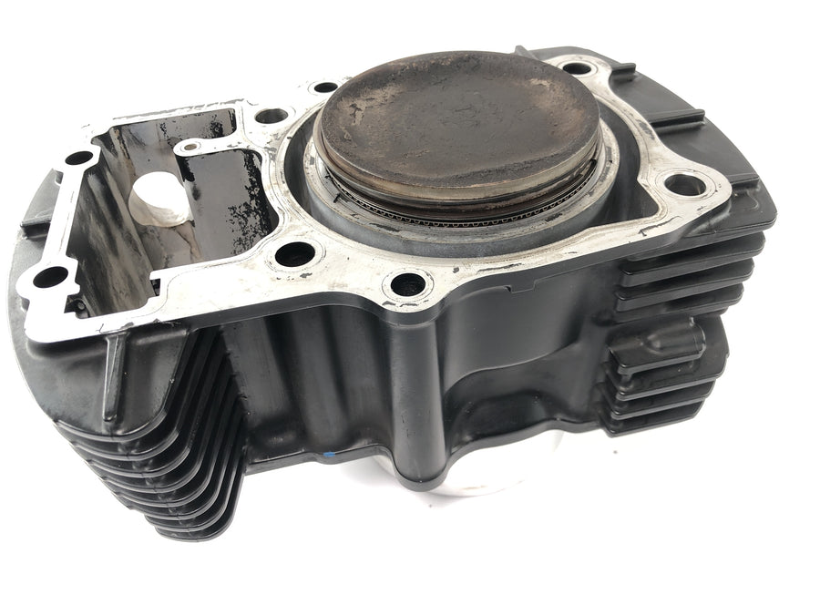 Suzuki VZ 1500 WVCU [2011] - Zylinder mit Kolben Zylinder hinten