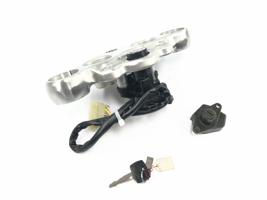 Triumph Thunderbird 900 T309RT [1995] - Lock set with upper fork bridge, ignition lock, steering lock, seat lock