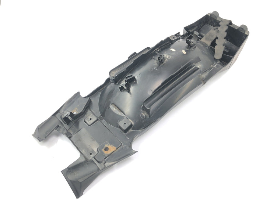 BMW R 1200 GS Adventure R12 [2012] - Inner Fender Splash Protection Covering Reiniging aan de achterkant