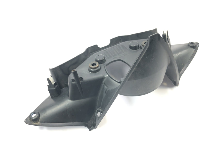 Honda CBR 125 R JC50 [2012] - cockpit shot of inner fairing cockpit